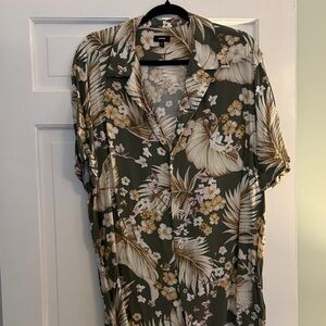 Men’s Floral Button-Up Shirt